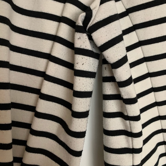 Black and white stripe blazer - Picture 5 of 5